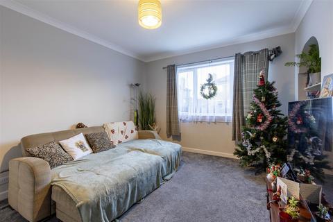 2 bedroom apartment for sale, Balvaird Place, Perth