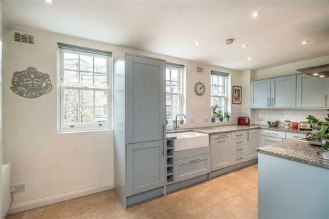 4 bedroom house for sale, Regents Bridge Gardens, London SW8