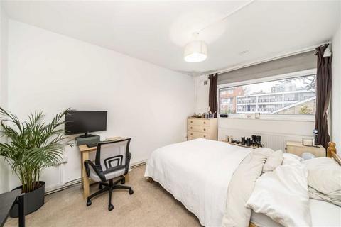 3 bedroom flat for sale, Lorrimore Square, London SE17