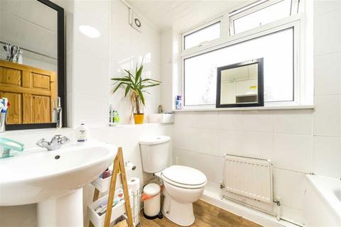 19 Lorrimore Square, London, SE17 3QU