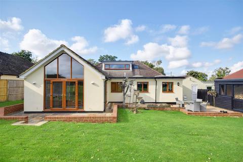 3 bedroom detached house for sale, Beckley Road, Northiam