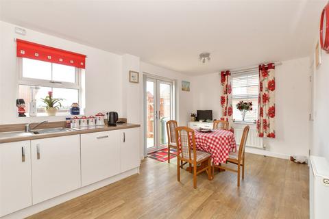 3 bedroom end of terrace house for sale, Cromwell Avenue, East Cowes, Isle of Wight