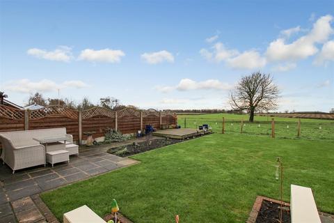 3 bedroom detached bungalow for sale, Main Street, Osgodby, Market Rasen LN8