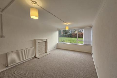 2 bedroom apartment to rent, Aldersyde, York