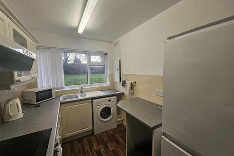 2 bedroom apartment to rent, Aldersyde, York