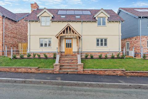 4 bedroom detached house for sale, Ludlow Road, Wigmore