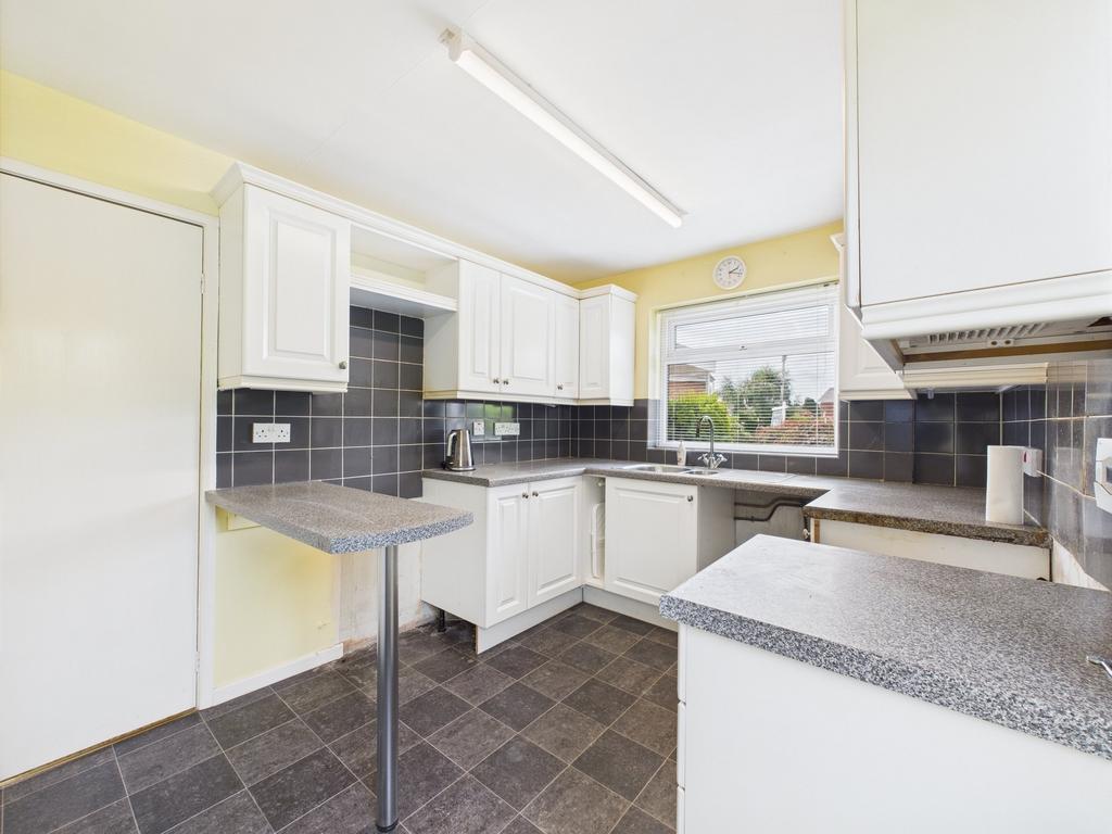Breakfast/kitchen