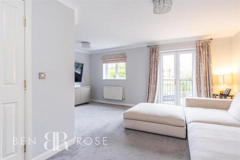 4 bedroom townhouse for sale, Rawstorne Crescent, Preston PR4