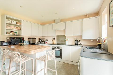 4 bedroom terraced house for sale, Home Mead, Corsham