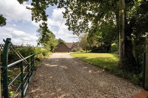 Quince Cottage Common Road, Hadlow, Tonbridge, TN11 0JD