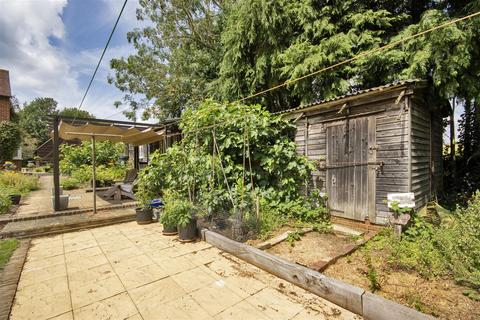 Quince Cottage Common Road, Hadlow, Tonbridge, TN11 0JD
