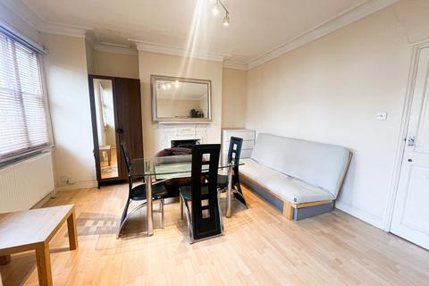 1 bedroom flat to rent, 24 Park Grove Road, London, E11