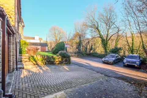 3 bedroom detached house for sale, Bankhouse Lane, Salterhebble, Halifax