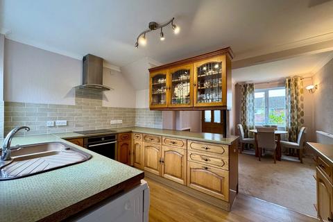 3 bedroom semi-detached house for sale, Hedgeway, Newbury RG14