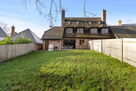 4 bedroom semi-detached house for sale, Fallow Drive, Heathfield, East Sussex, TN21