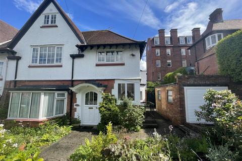 5 bedroom duplex for sale, Holbeck Road, Scarborough