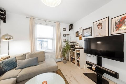 Flat 3, 19 Bromley Common, Bromley, BR2 9LS