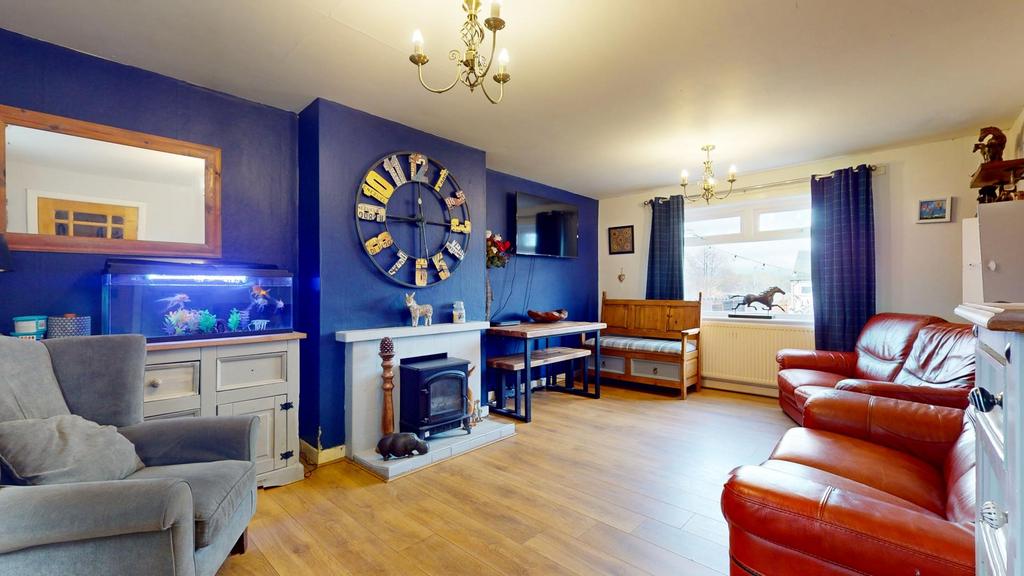 Sitting Room &amp; Dining Area