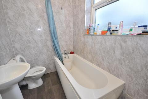 2 bedroom flat for sale, Anlaby Road, Hull HU3