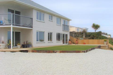 3 bedroom apartment to rent, Dane Road, Newquay TR7