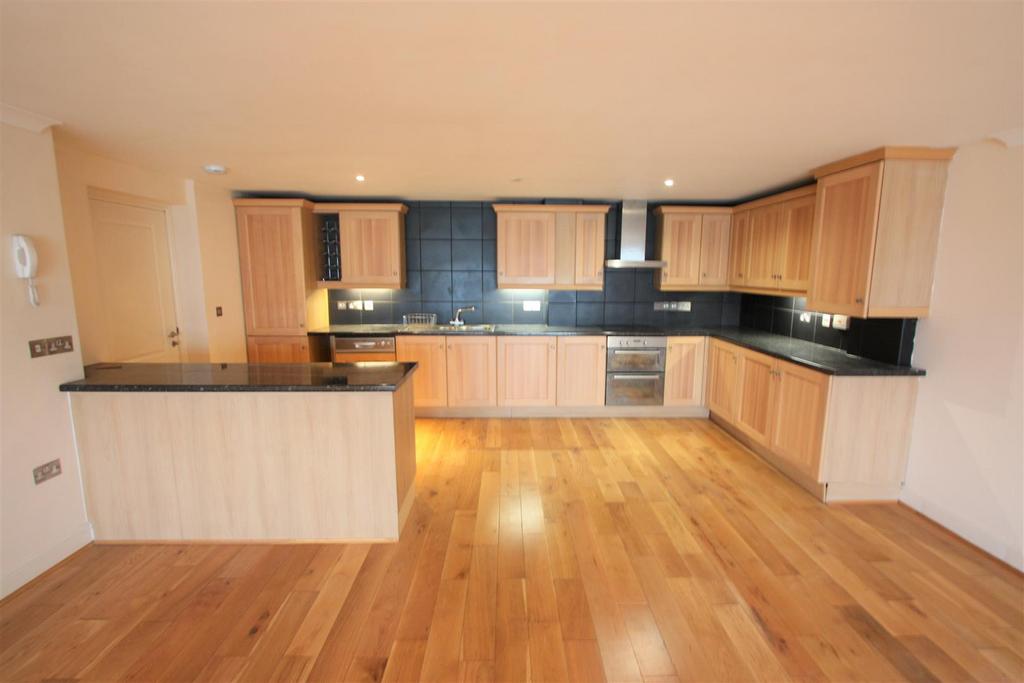 1 Longshore Apartments Kitchen