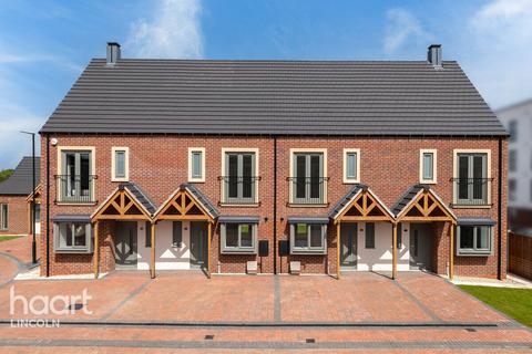 3 bedroom end of terrace house for sale, Kings Park Village - Scartho Top, Grimsby