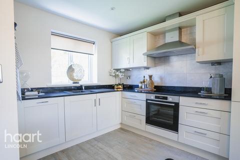 3 bedroom end of terrace house for sale, Kings Park Village - Scartho Top, Grimsby