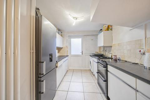 2 bedroom terraced house for sale, Peveral Walk, Basingstoke, Hampshire