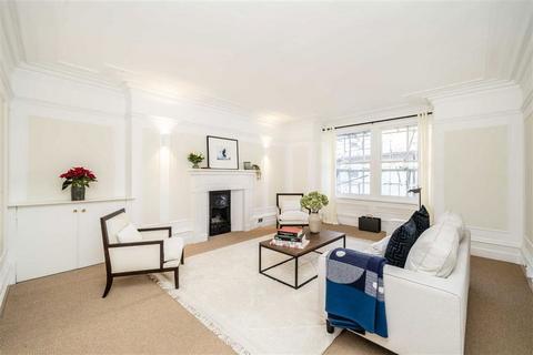 3 bedroom flat to rent, Knightsbridge, London SW1X