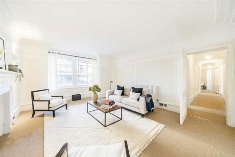 3 bedroom flat to rent, Knightsbridge, London SW1X