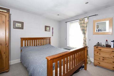 3 bedroom house to rent, Atherton Street Battersea SW11