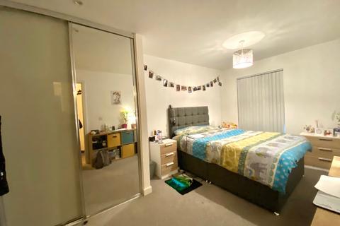 2 bedroom apartment for sale, 5 Lexington Gardens, B15
