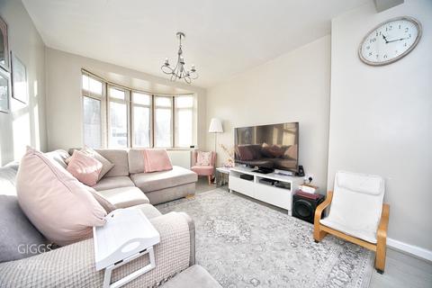 3 bedroom semi-detached house for sale, Willow Way, Luton, LU3