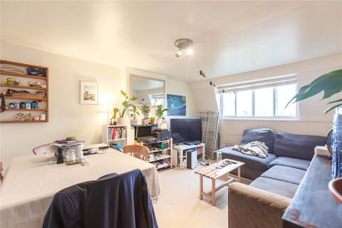 2 bedroom apartment to rent, Cornwallis Crescent, Bristol BS8