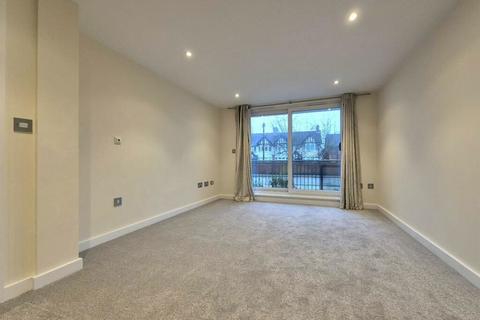 1 bedroom flat for sale, Southwell Park Road, Surrey, Camberley, Surrey, GU15 3GH