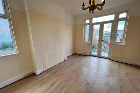 3 bedroom house to rent, Barley Lane, Goodmayes