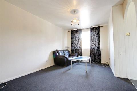 1 bedroom flat to rent, Celadon Close, Enfield, Middlesex, EN3