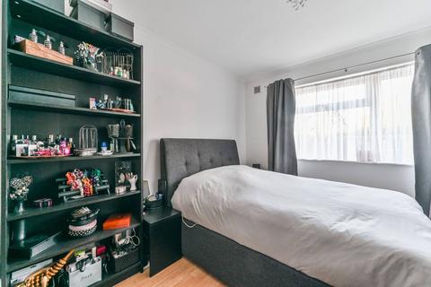 Flat 3, York Court, 11 Ross Road, Wallington, SM6 8QN