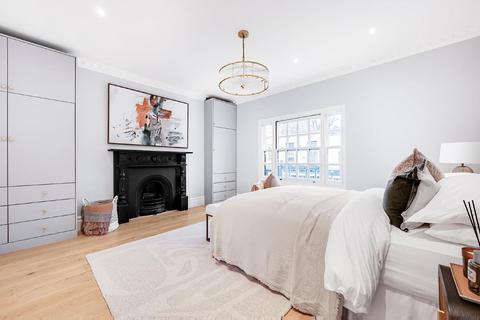 4 bedroom end of terrace house for sale, Liverpool Road, Islington