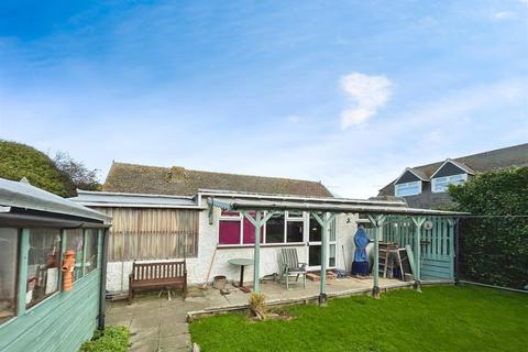 2 bedroom detached bungalow for sale, Daytona Way, Herne Bay