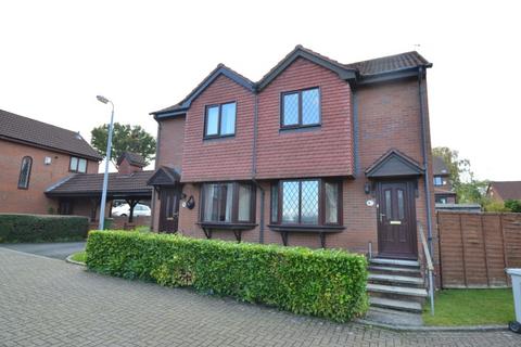 2 bedroom semi-detached house to rent, Birchgate Close, Macclesfield SK10