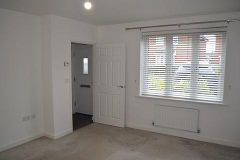 3 bedroom end of terrace house to rent, Philip Taylor Drive, Crewe CW1