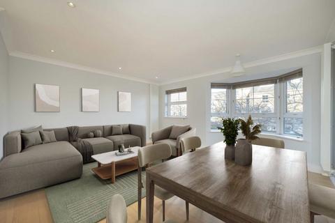 2 bedroom flat for sale, Osier Mews, London W4