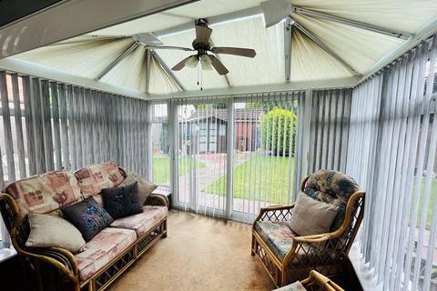 3 bedroom detached bungalow to rent, Badsey Fields Lane, Badsey, Evesham