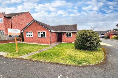 3 bedroom detached bungalow to rent, Badsey Fields Lane, Badsey, Evesham