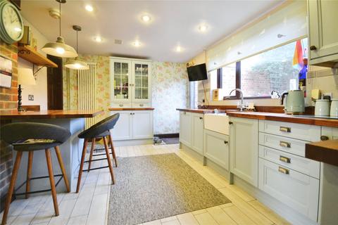 3 bedroom semi-detached house for sale, Wentworth Drive, Felixstowe, Suffolk