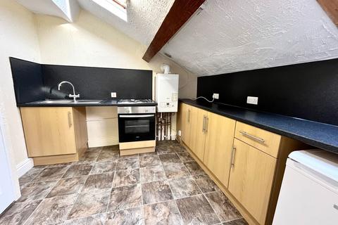 Studio to rent, Park Road, Bingley BD16