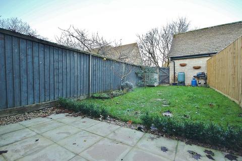 18 Donnington Close, Witney, OX28 5FR