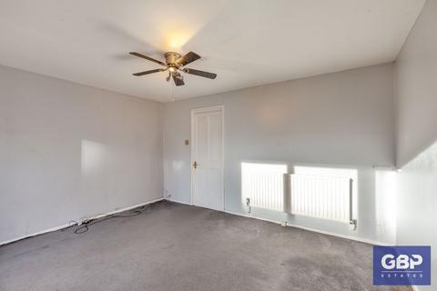 2 bedroom terraced house for sale, Hitchin Close, Romford, RM3