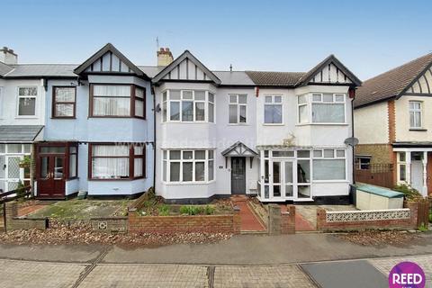 3 bedroom terraced house for sale, Inverness  Avenue, Westcliff On Sea